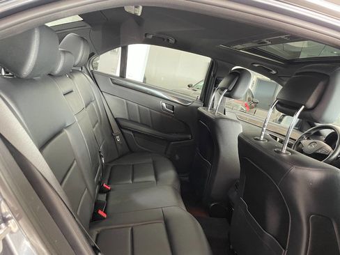 Used 2010 Mercedes-Benz E 350 E 350 Luxury 4MATIC AWD 4dr Se image 23