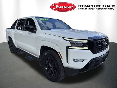 Used 2023 Nissan Frontier SV w/ Midnight Edition Package image 2