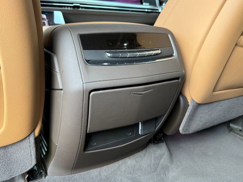 Used 2025 Cadillac Escalade ESV Premium Luxury w/ Touring Package AWD/4WD image 27