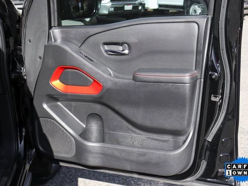 Used 2022 Nissan Frontier Pro-X image 32