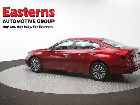 Used 2023 Nissan Altima 2.5 SV w/ SV Premium Package AWD/4WD image 61
