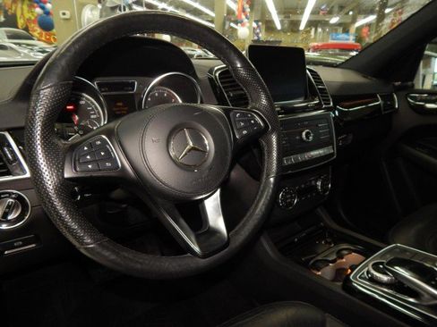 Used 2019 Mercedes-Benz GLS 450 4MATIC w/ Premium 1 Package image 17