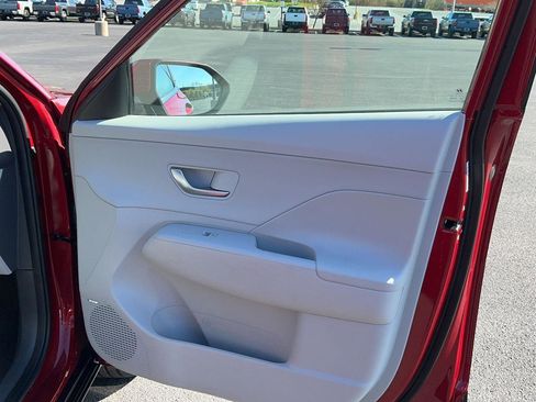 Certified 2024 Hyundai Kona Limited image 29