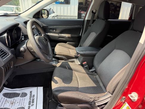 Used 2018 Mitsubishi Outlander Sport ES AWD/4WD image 13