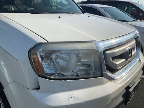 Used 2011 Honda Pilot Touring image 2