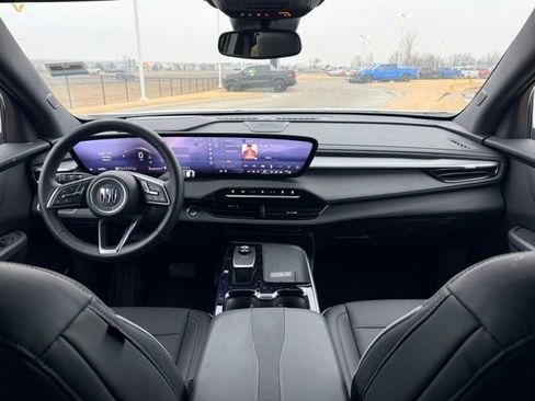 Certified 2025 Buick Enclave Preferred image 6