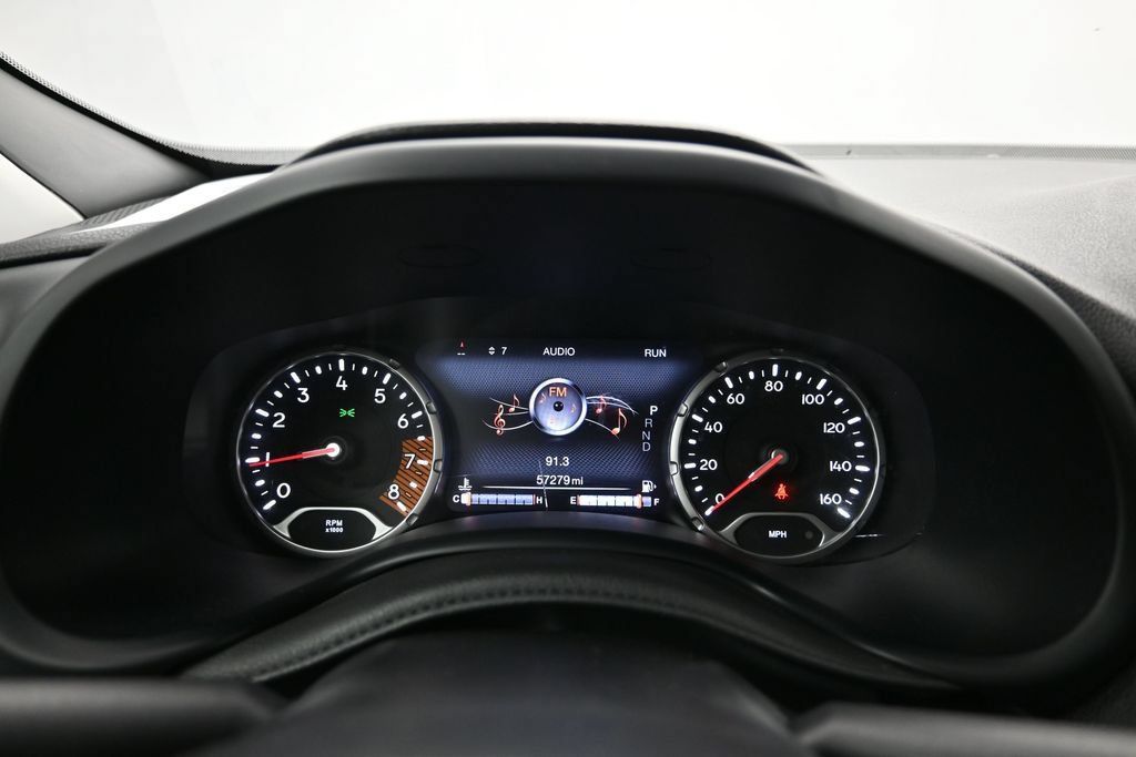 Used 2023 Jeep Renegade Latitude AWD/4WD image 14