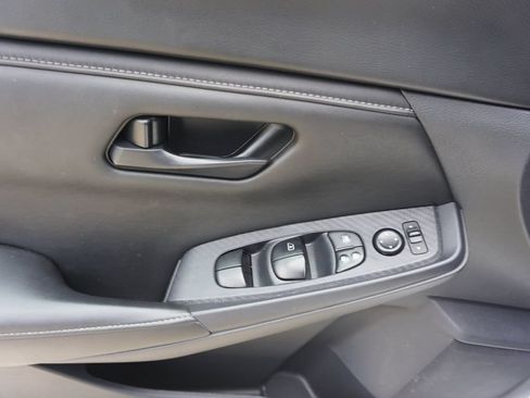 Used 2024 Nissan Sentra S FWD image 4