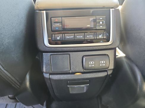 Used 2019 Subaru Ascent Limited AWD/4WD image 23