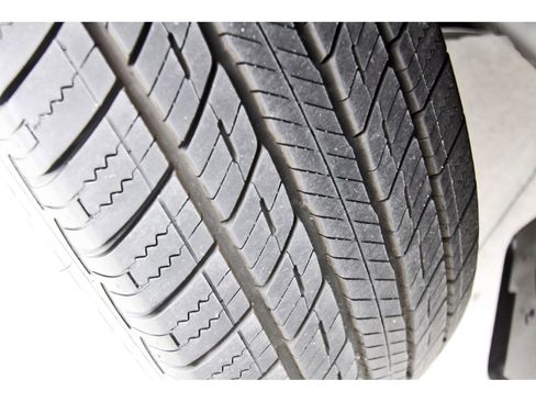 Used 2016 Nissan Rogue SL w/ SL Premium Package image 34