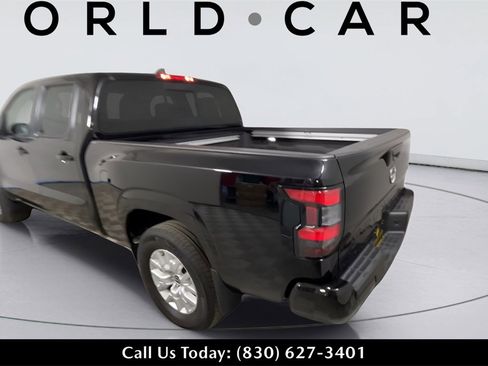 Used 2024 Nissan Frontier SV w/ Technology Package image 6