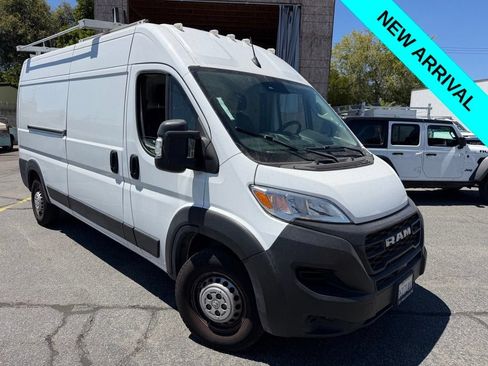 Used 2024 RAM ProMaster 3500 FWD image 2