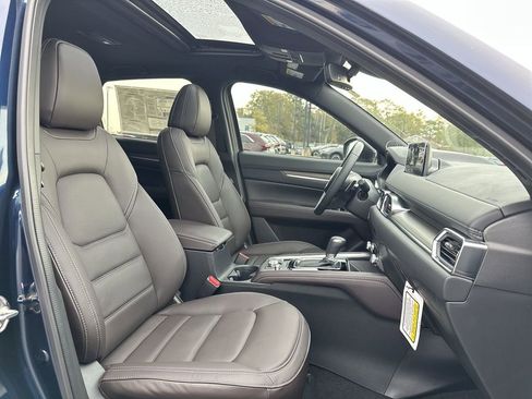 New 2025 MAZDA CX-5 Signature image 25
