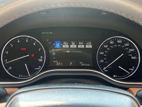Used 2019 Toyota Avalon Limited w/ Advanced Safety Package FWD image 41