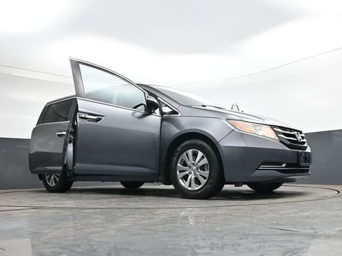 Used 2016 Honda Odyssey SE image 44