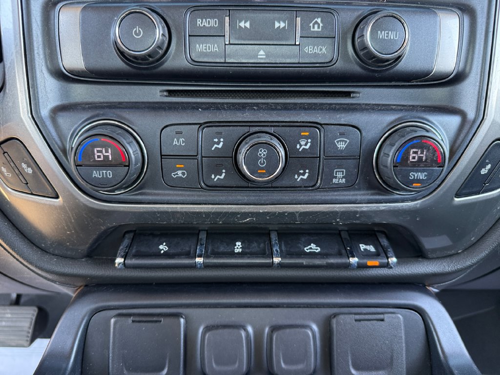 Used 2018 Chevrolet Silverado 1500 LTZ w/ Sport Package AWD/4WD image 31
