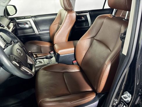 Used 2023 Toyota 4Runner Limited image 11