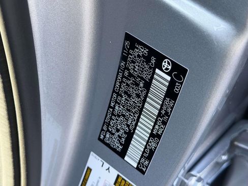 New 2026 Toyota Prius XLE image 25