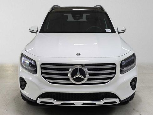 Certified 2026 Mercedes-Benz GLB 250 4MATIC image 9