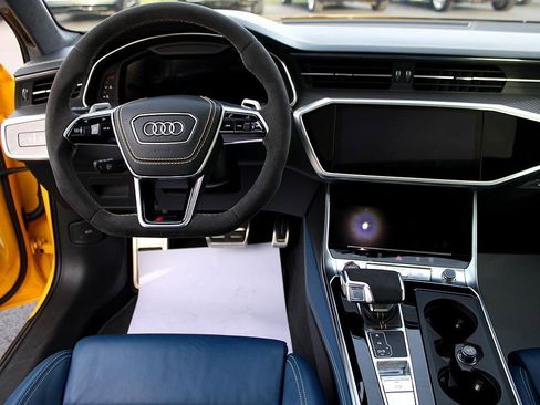 Used 2024 Audi RS 6 performance image 29