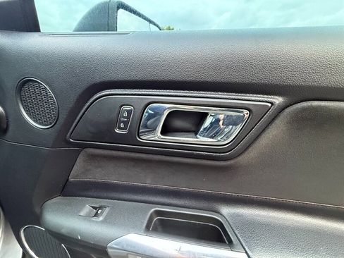 Used 2016 Ford Mustang GT Premium RWD image 25