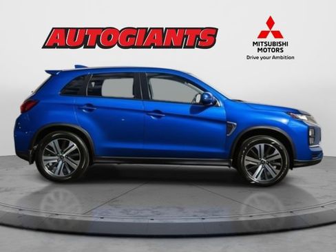 Used 2022 Mitsubishi Outlander Sport SE image 3