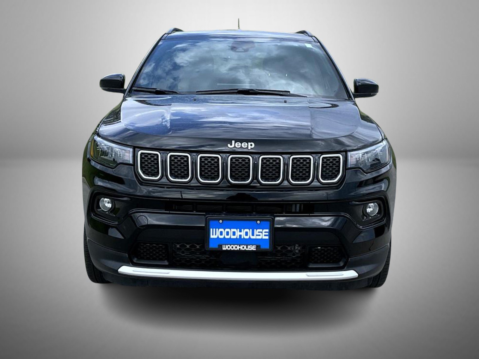 Used 2023 Jeep Compass Limited AWD/4WD image 2