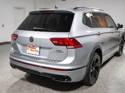 Used 2023 Volkswagen Tiguan SE R-Line FWD image 7