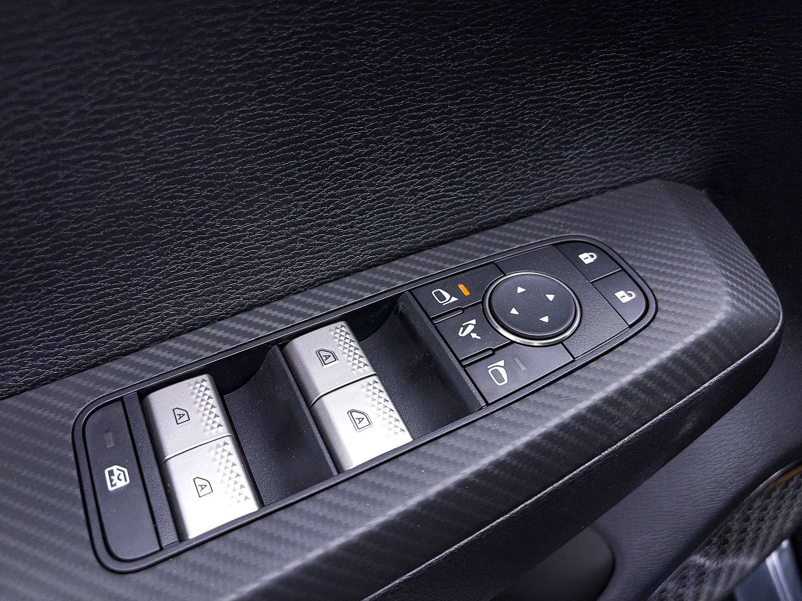 Used 2026 Mitsubishi Outlander SEL Black Edition FWD image 10