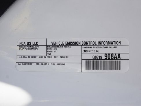 Used 2023 Dodge Durango GT image 31