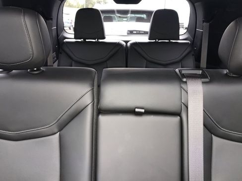 Used 2024 Cadillac XT6 Sport AWD/4WD image 24