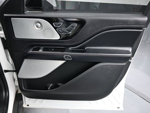 Used 2020 Lincoln Aviator Reserve w/ Equipment Group 202A image 55