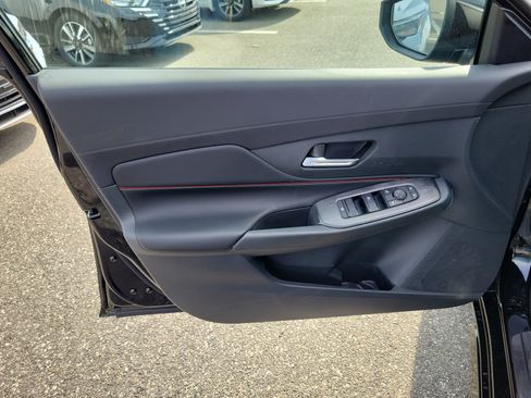 New 2026 Nissan Sentra SR w/ Floor Mat Package FWD image 14