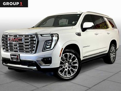 Used 2025 GMC Yukon Denali w/ Sun & Power Step Package