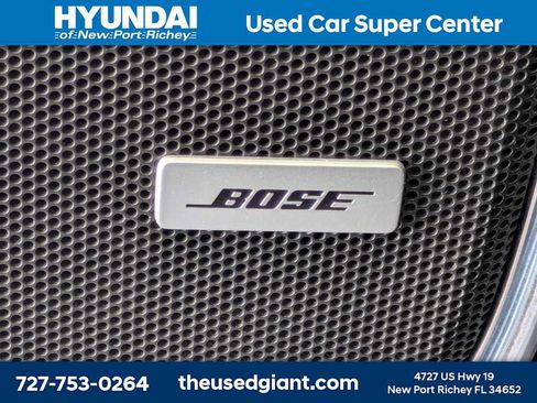 Used 2018 Chevrolet Suburban Premier RWD image 33
