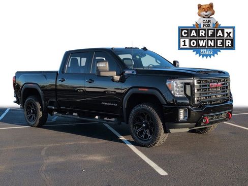 Used 2020 GMC Sierra 2500 AT4 w/ AT4 Premium Package image 2
