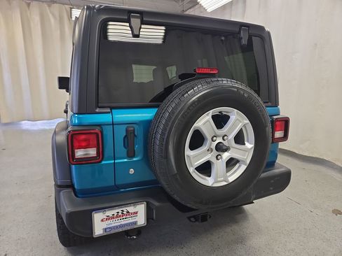 Used 2019 Jeep Wrangler Unlimited Sport S AWD/4WD image 41