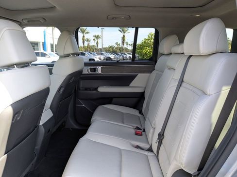 Used 2024 Hyundai Santa Fe Limited image 15