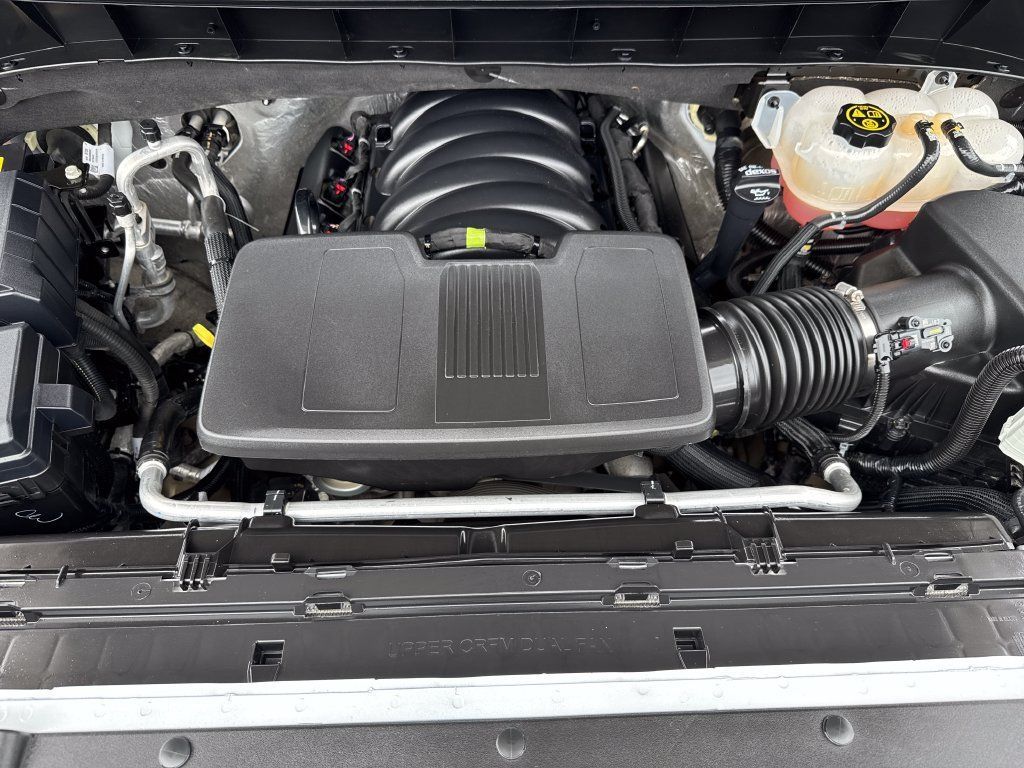 Certified 2023 Chevrolet Silverado 1500 LTZ AWD/4WD image 40