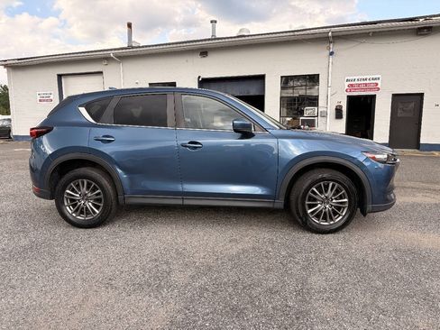 Used 2017 MAZDA CX-5 Touring w/ Preferred Equipment Package AWD/4WD image 5