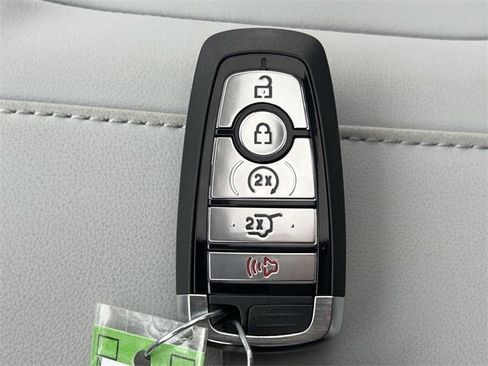 New 2026 Ford Expedition Platinum w/ Driver's Package image 25