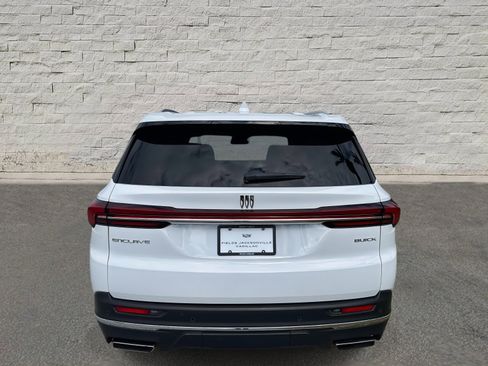 Used 2025 Buick Enclave Preferred image 4