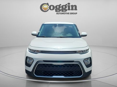 Used 2022 Kia Soul LX w/ Technology Package FWD image 8
