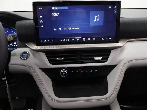 New 2026 Ford Explorer Active w/ Active Comfort Package RWD image 9