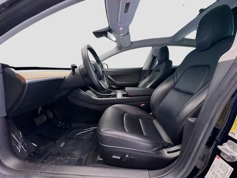 Used 2018 Tesla Model 3 RWD image 13