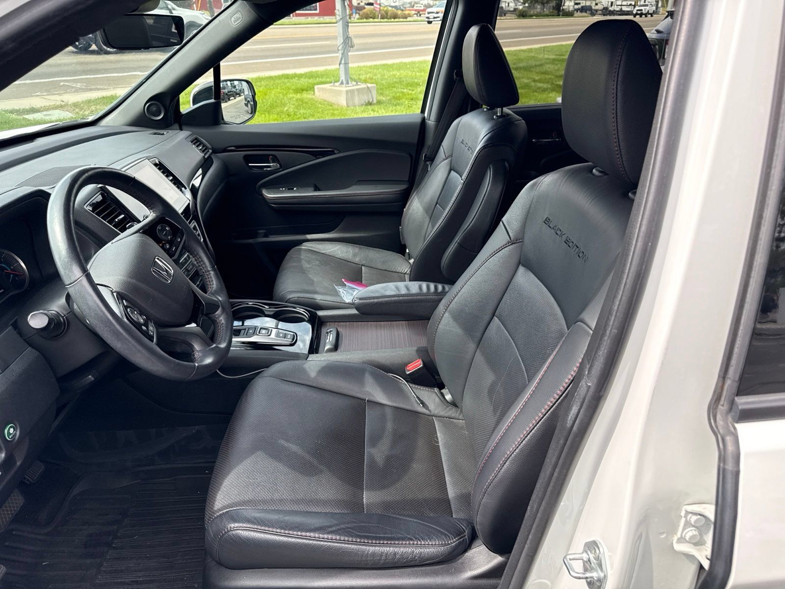 Used 2022 Honda Pilot Black Edition image 8