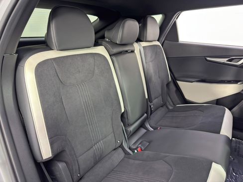 Used 2023 Kia EV6 GT-Line w/ GT-Line Suede Seat Package image 41