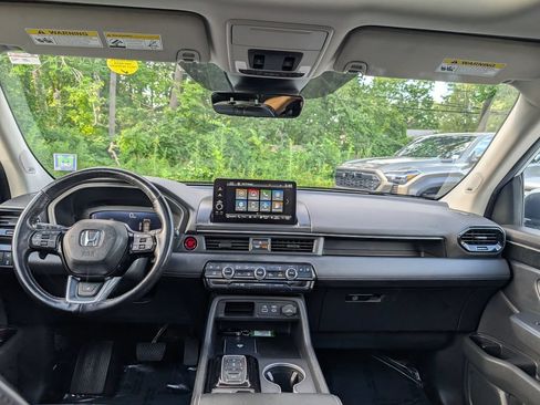 Used 2023 Honda Pilot Elite image 22