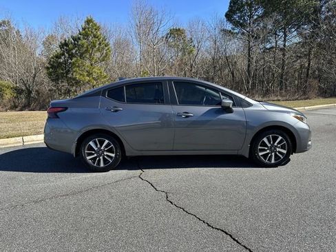 Used 2025 Nissan Versa SV w/ Trunk Package image 9