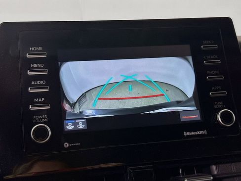 Used 2024 Toyota Camry SE FWD image 10